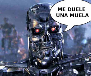 Duele en el lado izquierdo por parte de la espalda a la mujer